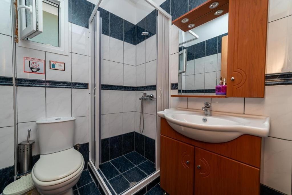 Side By Side Apartment Nea Iraklitsa ภายนอก รูปภาพ